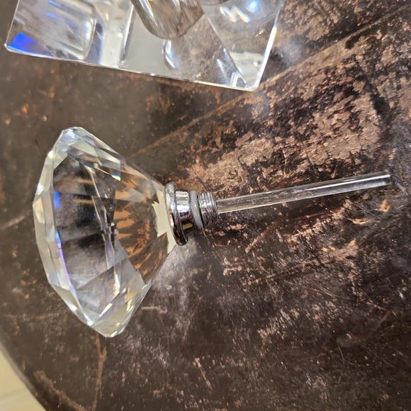 Large Vintage Crystal Perfume Bottle with Snuffer Diamond Stopper - Picture 12 of 13